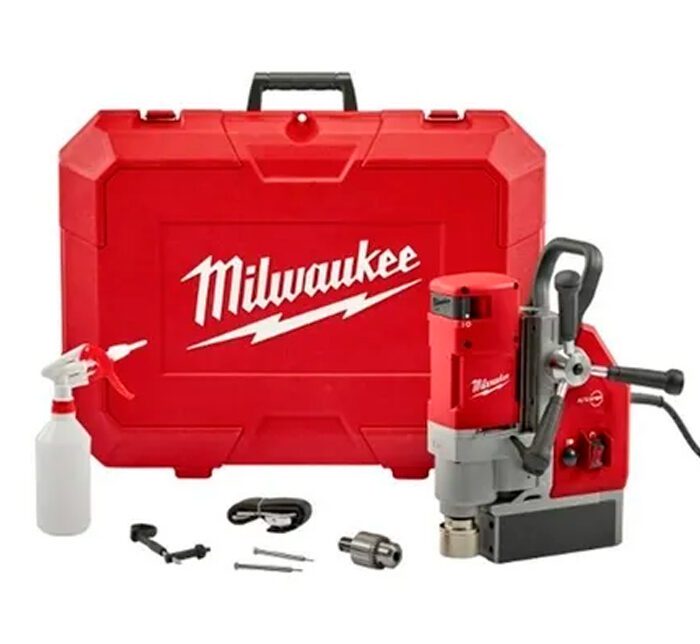 Taladro de base electromagnética con electroimán Milwaukee